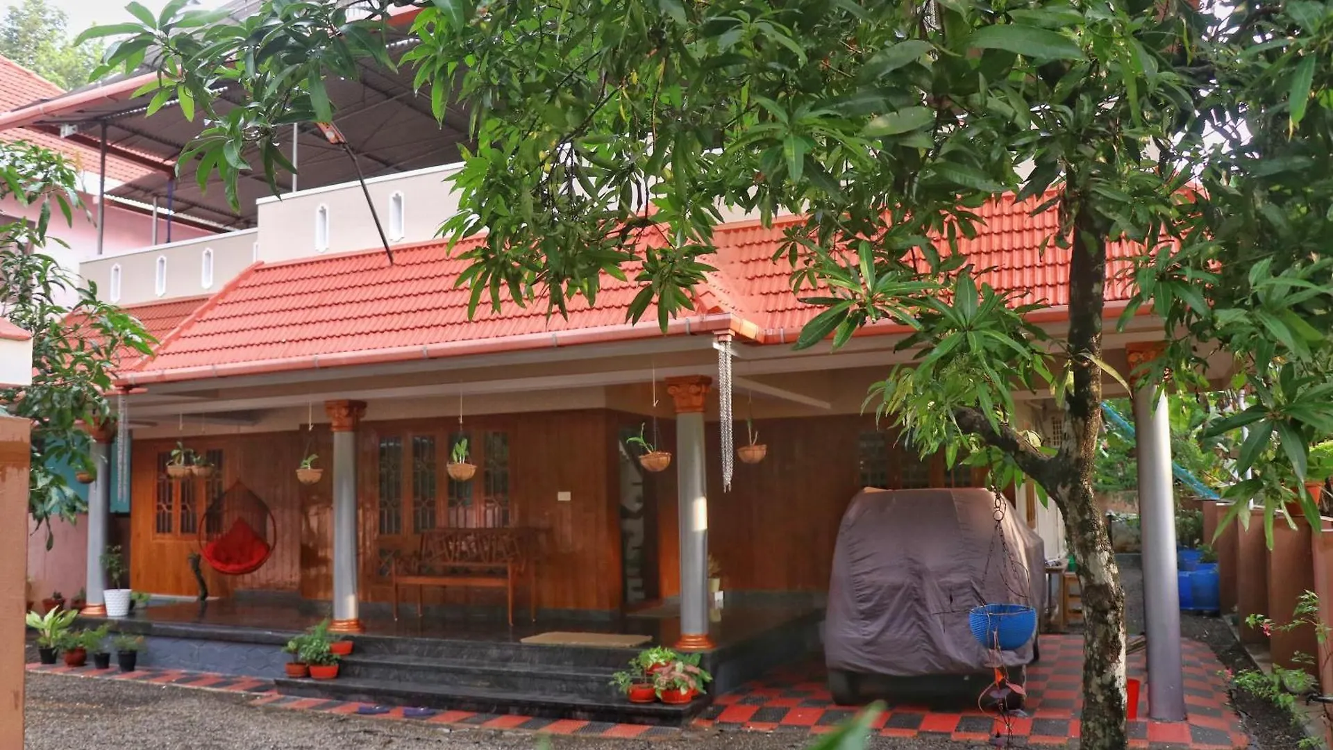 Putuppalli Bless Stay Home Kottayam בית נופש